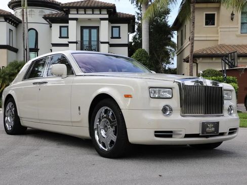 Used 2011 Rolls-Royce Phantom Sedan RWD image 60