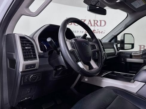Used 2019 Ford F250 Lariat w/ FX4 Off-Road Package image 10