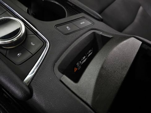 Certified 2024 Cadillac XT5 Sportv AWD/4WD image 31