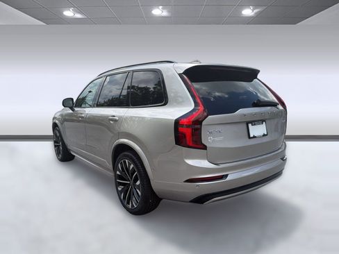 New 2026 Volvo XC90 T8 Ultra w/ Protection Package AWD/4WD image 3