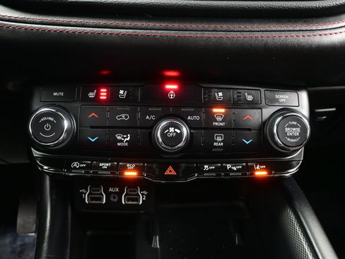 Used 2025 Dodge Durango GT image 20