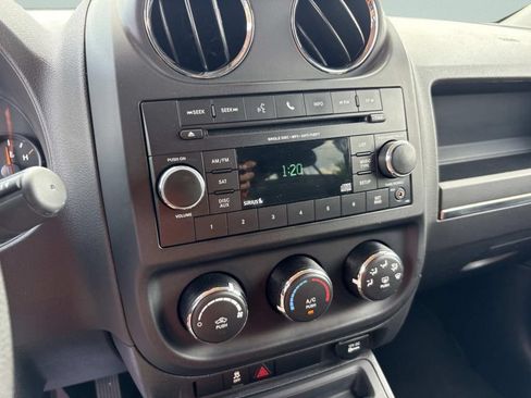 Used 2015 Jeep Patriot Sport w/ Power Value Group FWD image 27