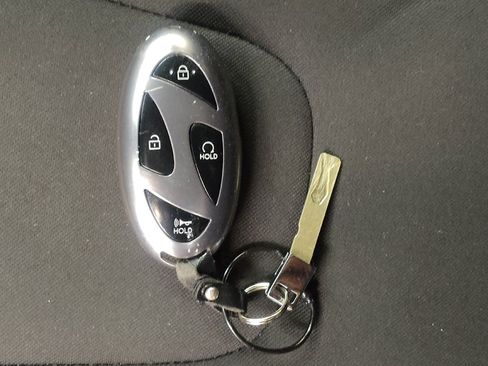 Used 2025 Hyundai Elantra SEL FWD image 32