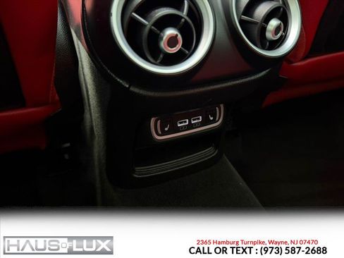Used 2024 Alfa Romeo Stelvio Veloce AWD/4WD image 22
