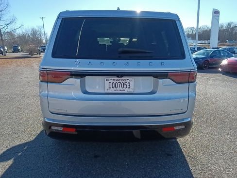 Used 2022 Jeep Wagoneer Series II image 4