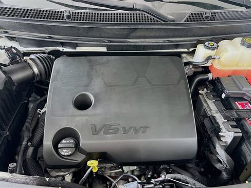 Used 2023 Buick Enclave Essence w/ Experience Buick Package image 33