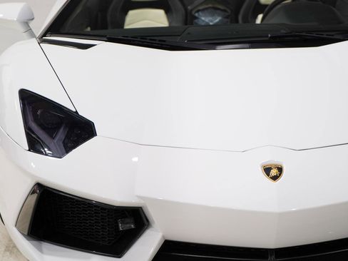 Used 2014 Lamborghini Aventador LP 700-4 image 29