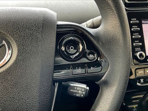 Used 2021 Toyota Prius L Eco image 22