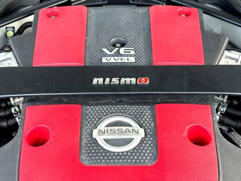 Used 2017 Nissan 370Z NISMO image 13