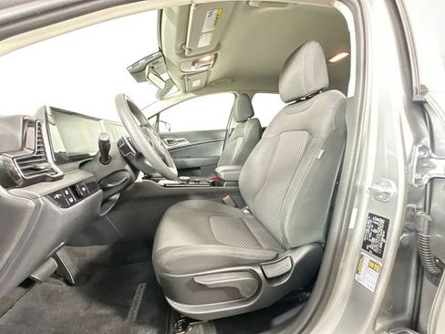 Used 2023 Kia Sportage LX image 17