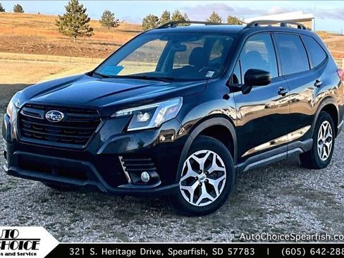 Used 2023 Subaru Forester Premium image 1