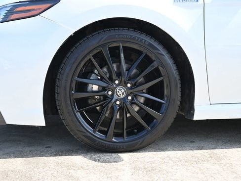 Used 2021 Toyota Camry XSE FWD image 24