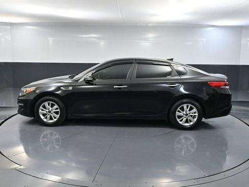 Used 2017 Kia Optima LX FWD image 8