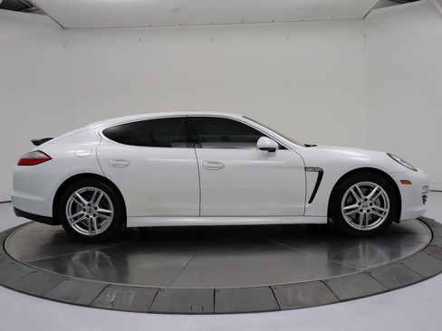 Used 2013 Porsche Panamera S w/ Premium Pkg Plus image 6