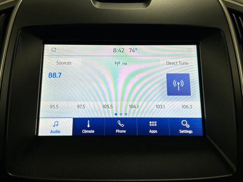 Used 2020 Ford Edge SEL w/ Cold Weather Package AWD/4WD image 5