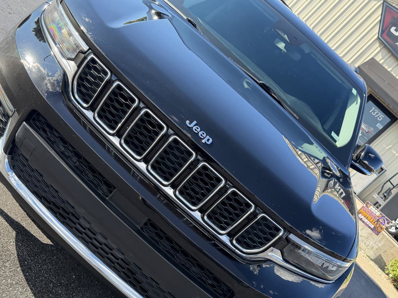 Used 2021 Jeep Grand Cherokee L Limited AWD/4WD image 8
