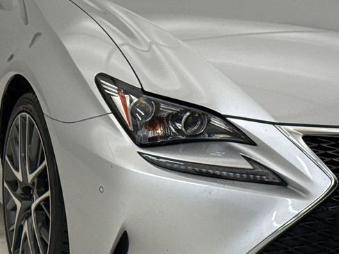 Used 2016 Lexus RC 200t RWD image 5