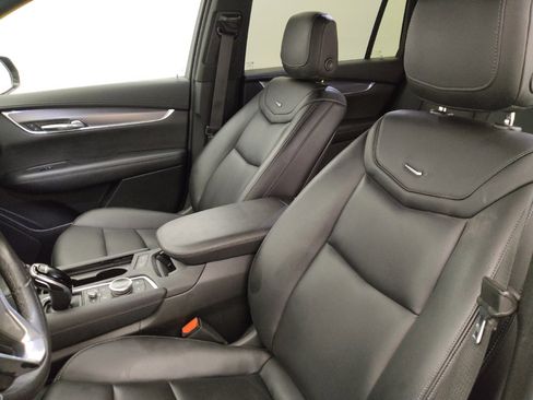 Used 2021 Cadillac XT6 Luxury FWD image 17