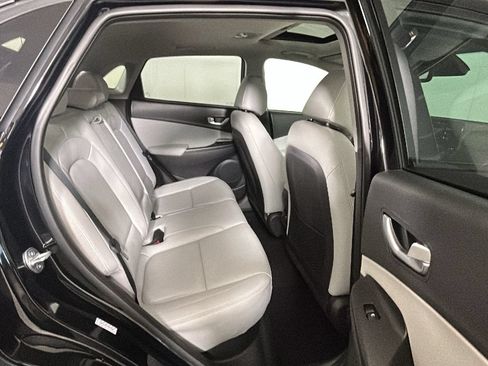Used 2023 Hyundai Kona Limited AWD/4WD image 35
