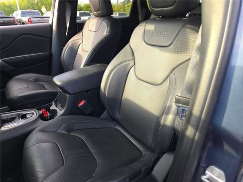 Certified 2021 Jeep Cherokee Limited w/ Mopar Interior Package image 28