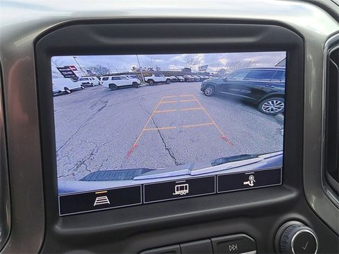 Used 2022 Chevrolet Silverado 1500 LTZ image 21