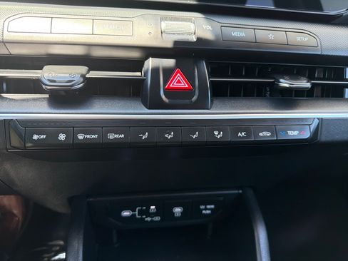 Used 2025 Kia K4 FWD image 24