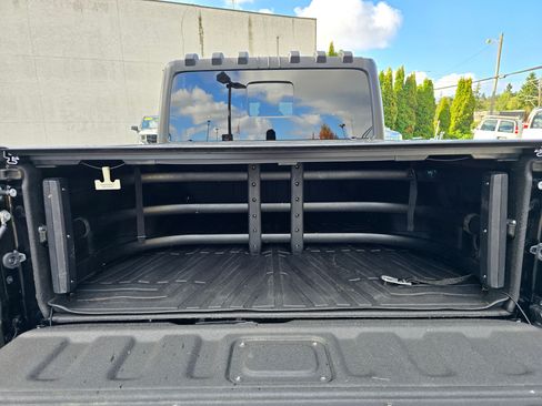 Used 2020 Jeep Gladiator Rubicon image 15