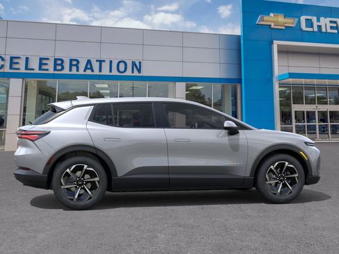 New 2026 Chevrolet Equinox EV LT image 5