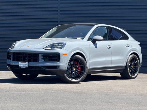 Certified 2026 Porsche Cayenne S AWD/4WD image 1