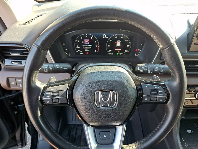 Used 2025 Honda Pilot Elite image 21