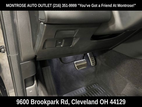 New 2026 Land Rover Discovery Sport Landmark image 15