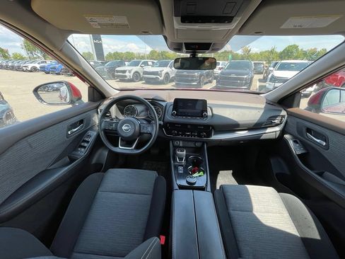 Used 2021 Nissan Rogue SV AWD/4WD image 19