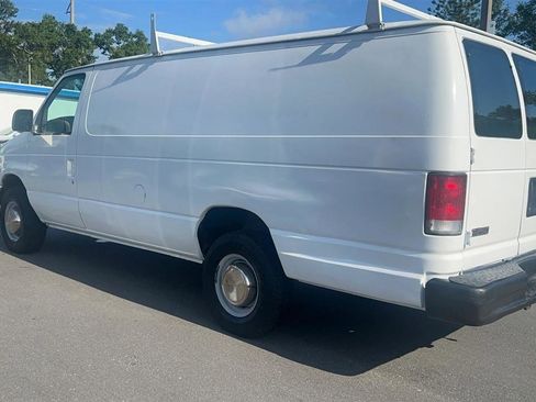 Used 2001 Ford E-250 and Econoline 250 Extended RWD image 11
