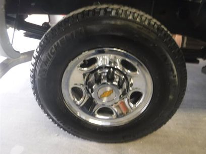 Used 2002 Chevrolet Silverado 1500 LS w/ Off-Road Skid Plate Pkg