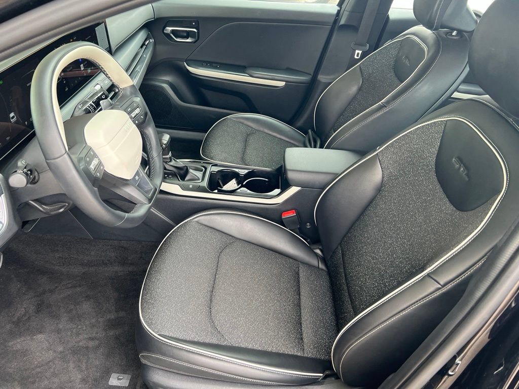 Certified 2025 Kia K4 GT-Line FWD image 4