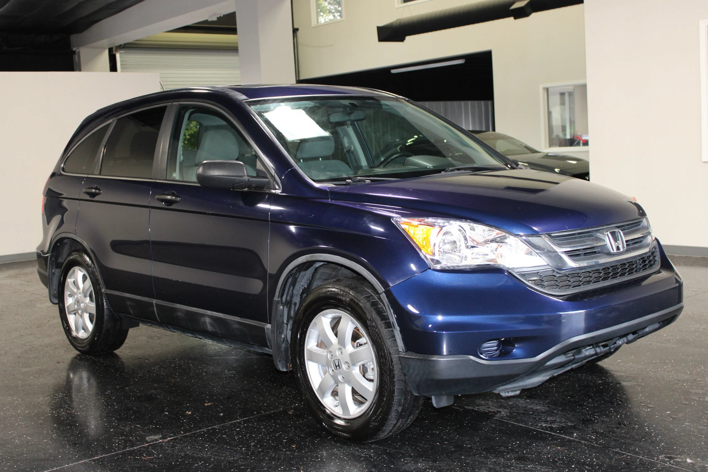 Used 2011 Honda CR-V SE image 1