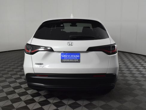 New 2026 Honda HR-V LX image 7