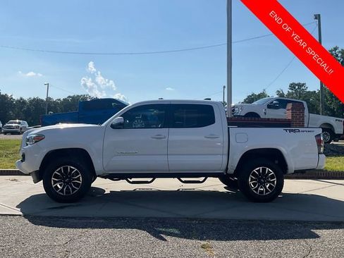 Used 2020 Toyota Tacoma TRD Sport image 4