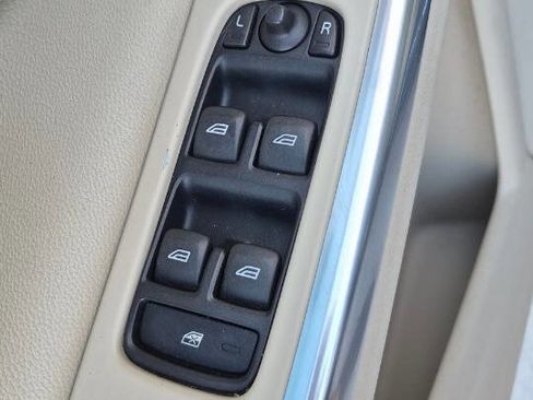 Used 2015 Volvo V60 T5 Premier image 40