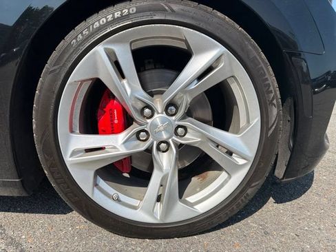 Used 2020 Chevrolet Camaro SS RWD image 5