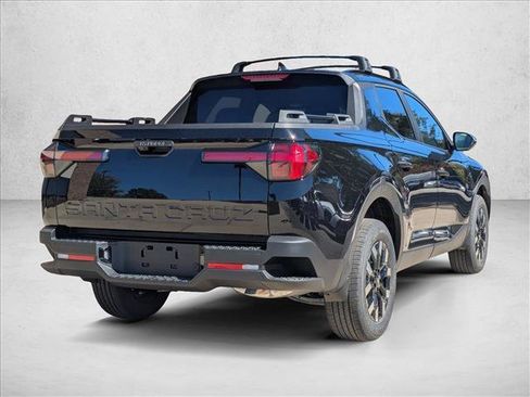 Used 2026 Hyundai Santa Cruz SEL FWD image 2