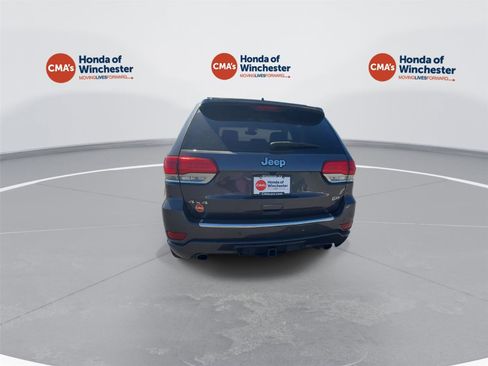 Used 2018 Jeep Grand Cherokee Overland AWD/4WD image 7