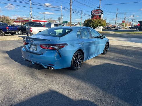 Used 2023 Toyota Camry SE image 7