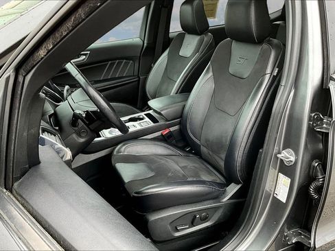 Used 2022 Ford Edge ST w/ Equipment Group 401A image 23