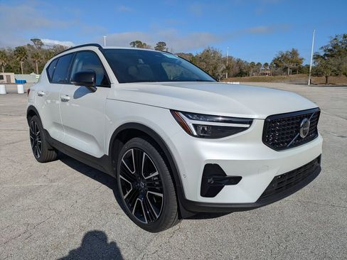 New 2026 Volvo XC40 B5 Ultra w/ Protection Package Premier AWD/4WD image 8