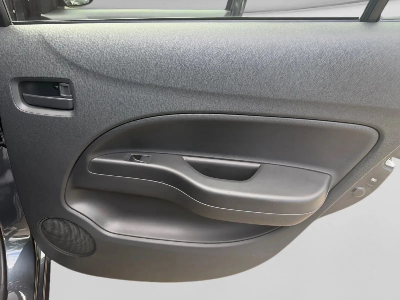 Used 2024 Mitsubishi Mirage G4 LE FWD image 28