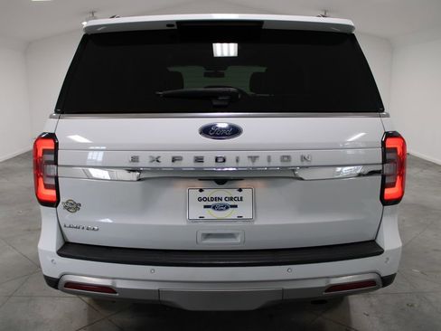 Used 2024 Ford Expedition Limited image 8