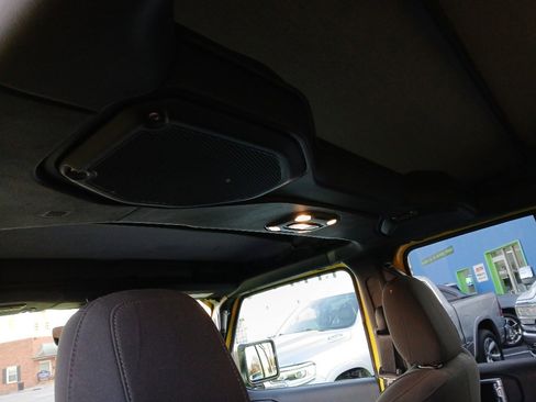 Certified 2023 Jeep Gladiator Overland image 48