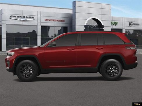 New 2025 Jeep Grand Cherokee Altitude image 3
