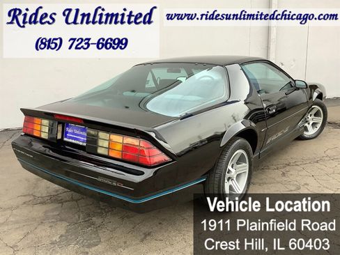 Used 1990 Chevrolet Camaro IROC-Z image 9